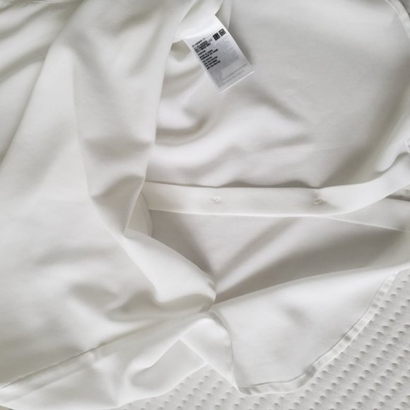 Uniqlo White Rayon Button Blouse XS - Picture 6 of 7